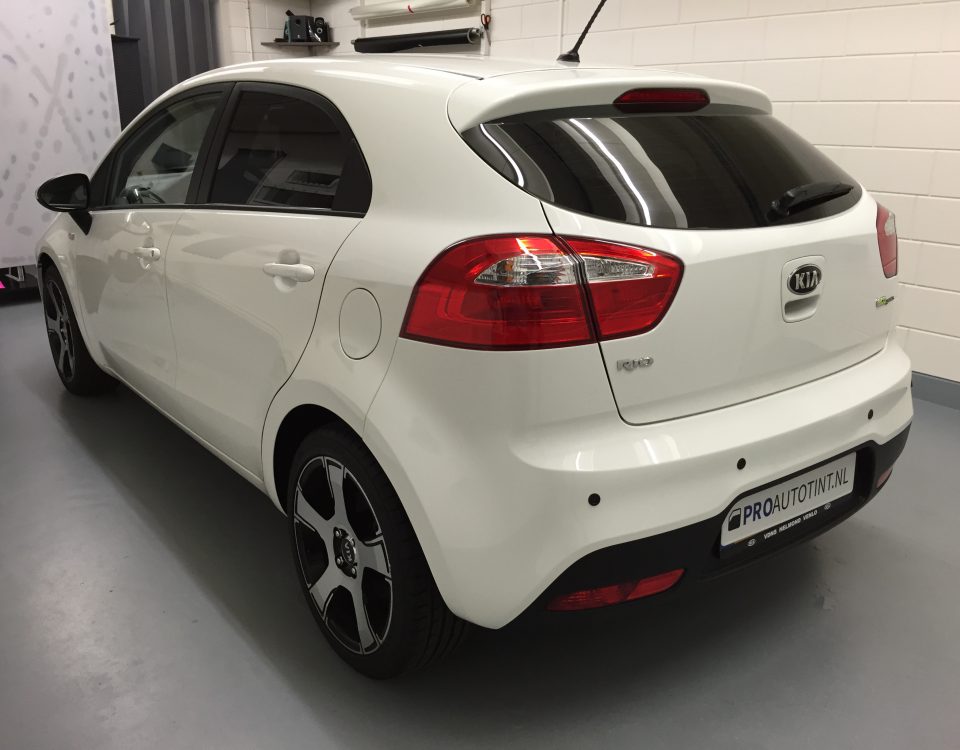 Kia Rio ramen blinderen