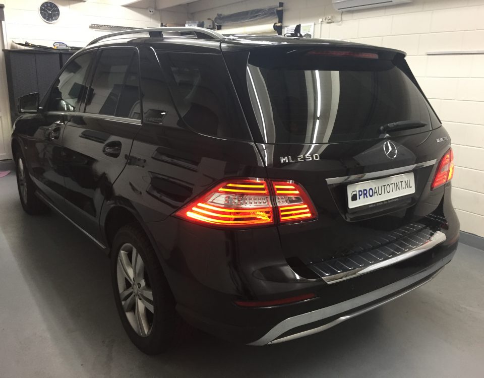 Mercedes ML 250 ramen blinderen