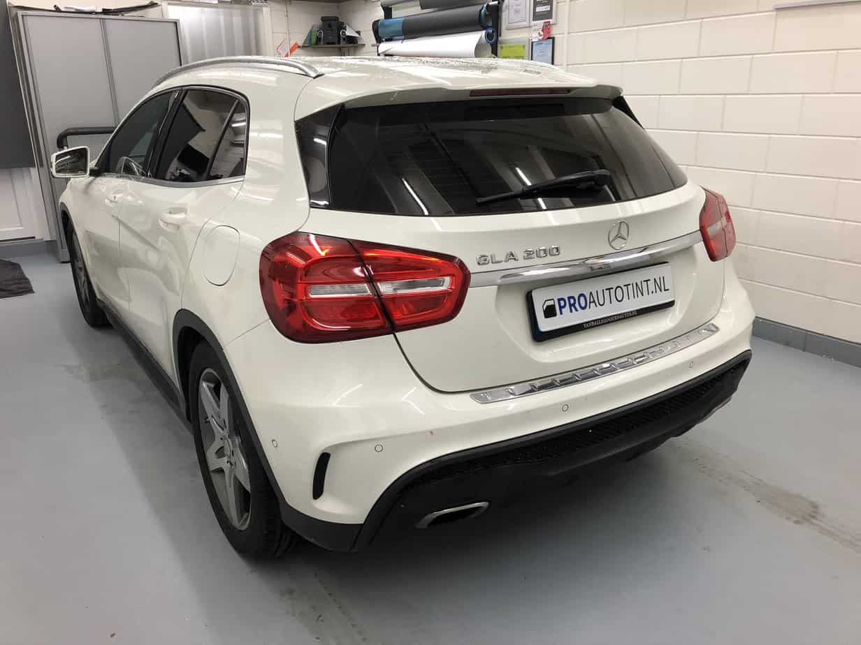 Mercedes GLA 200 ramen blinderen