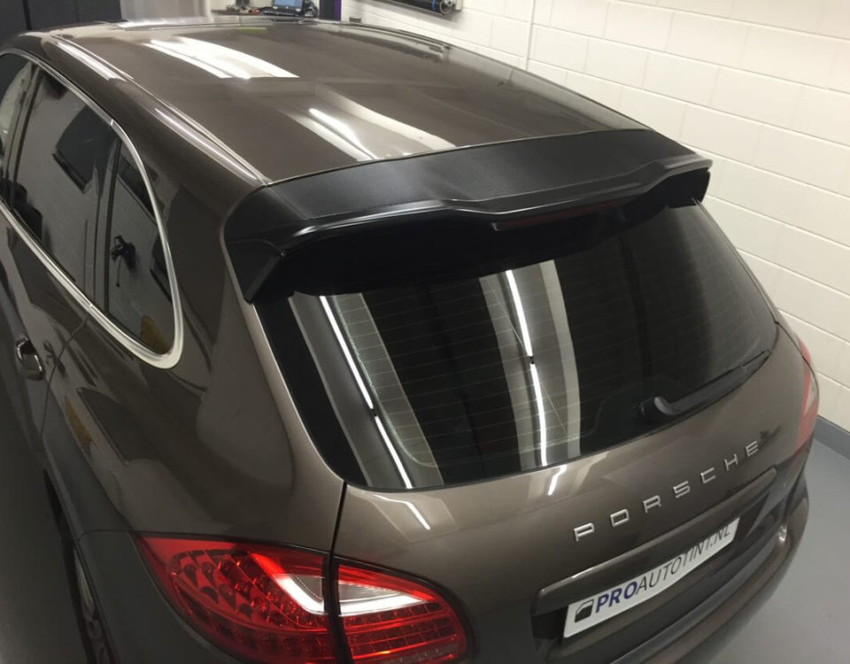 Porsche cayenne spoiler