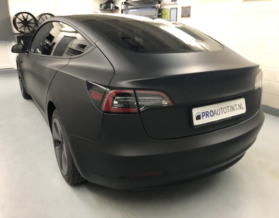 tesla wrap zwart