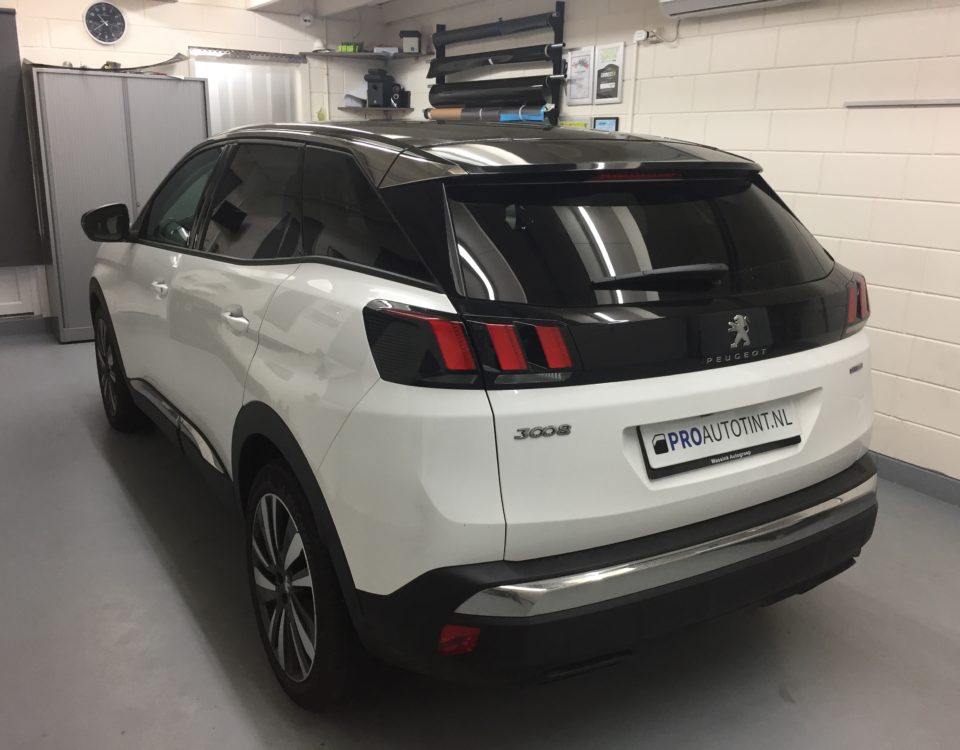 peugeot 3008 wrap zwart