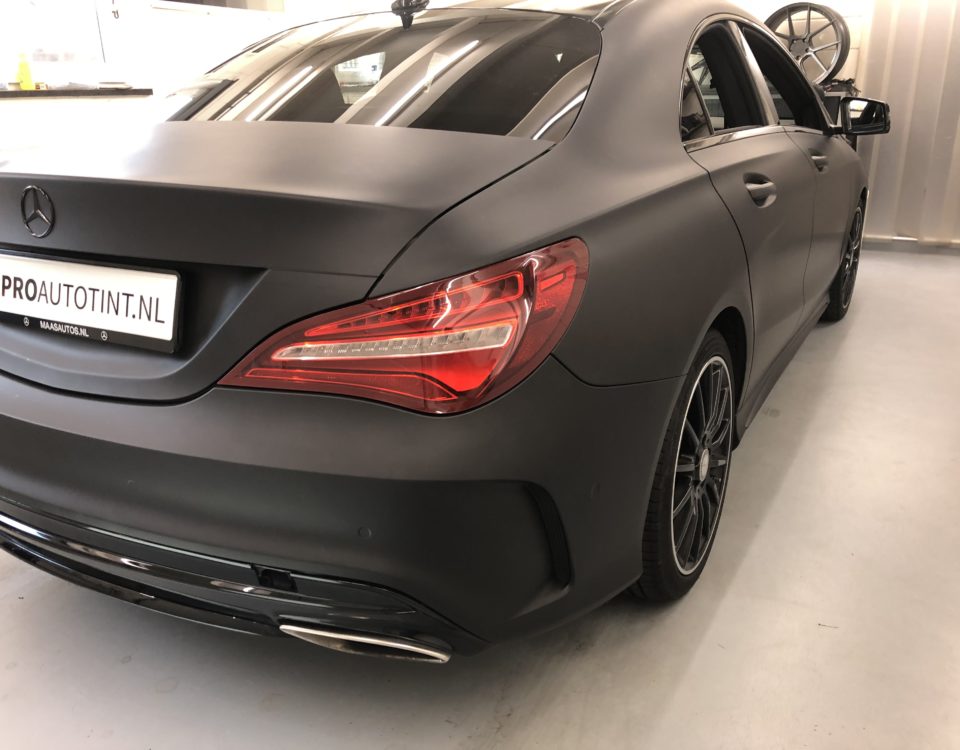 mercedes wrap zwart