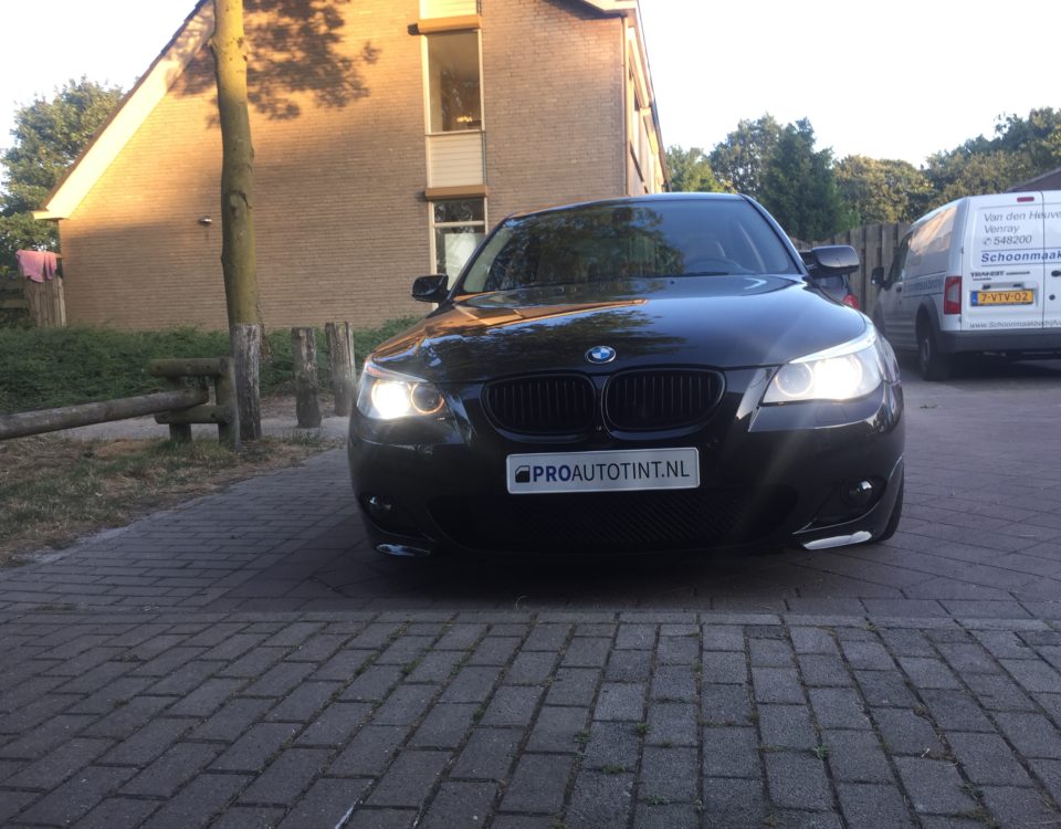 bmw zwart ontchromen