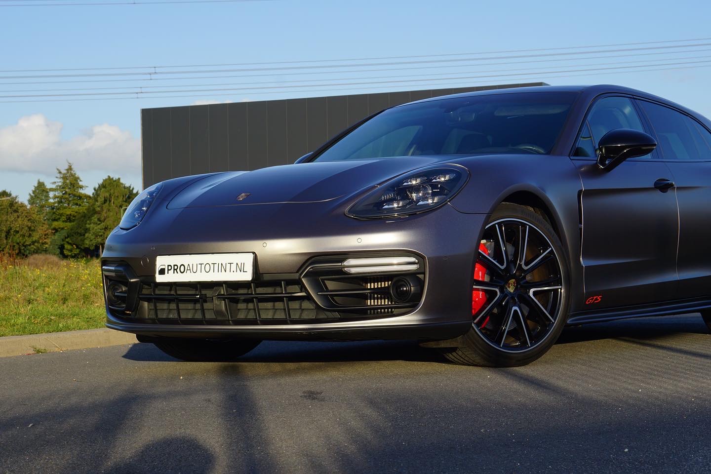 Porsche Panamera satijn grijs wrap