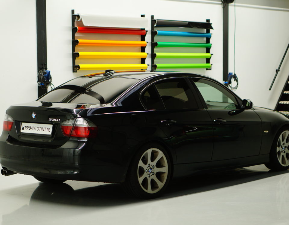 BMW 3-serie tinten en raamlijsten ontchromen