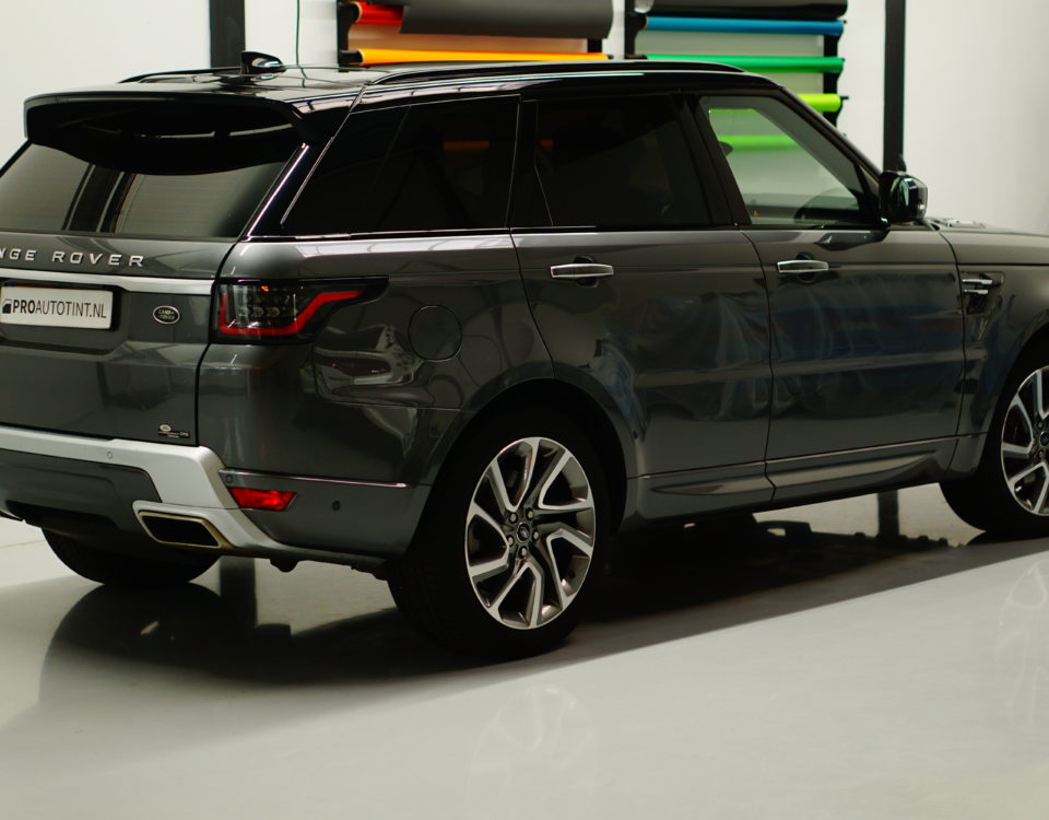 Range Rover black metallic wrap