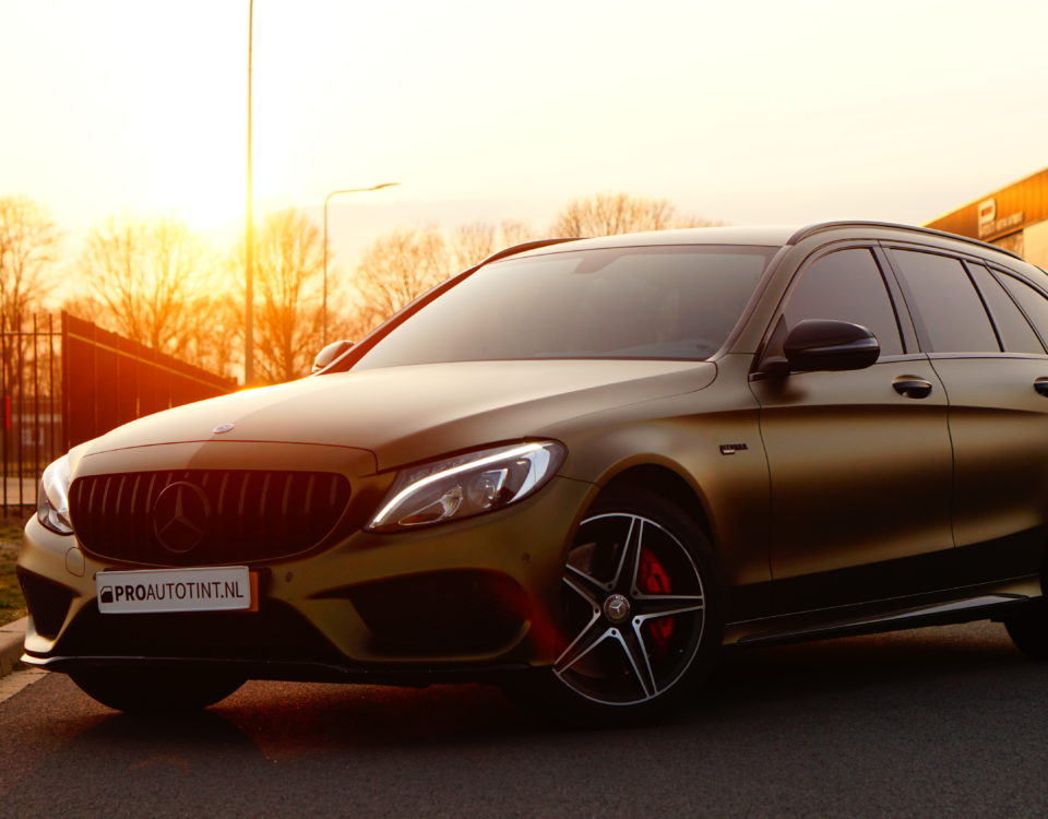 Mercedes C43 goud wrap