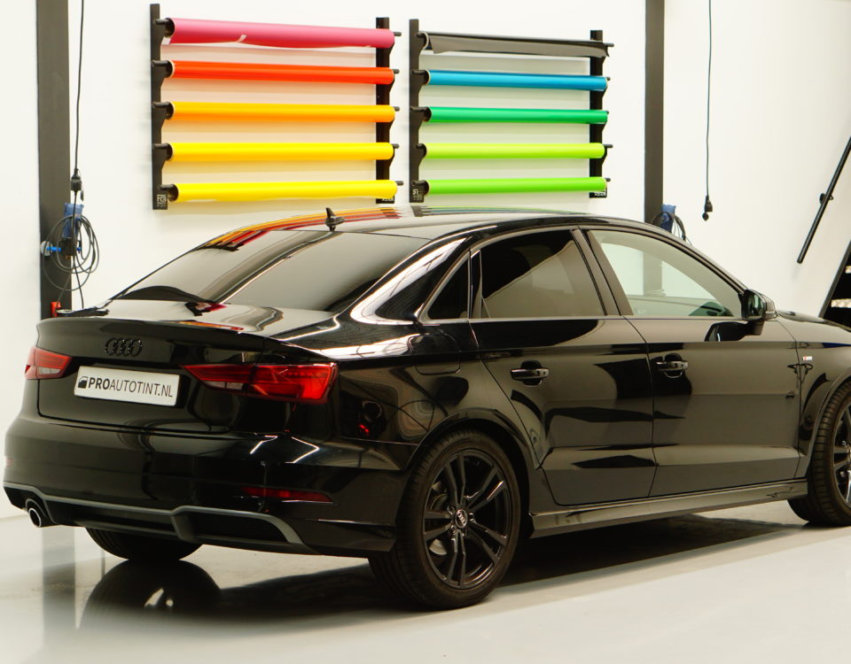 Audi A4 sedan ontchromen
