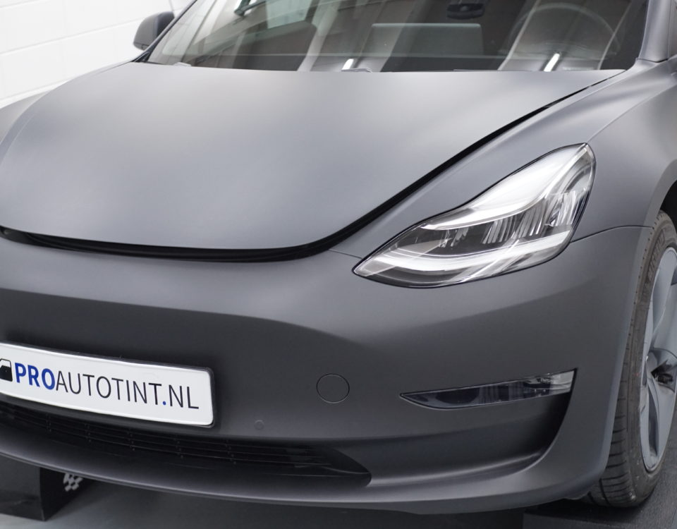 Tesla Model 3 mat zwarte wrap