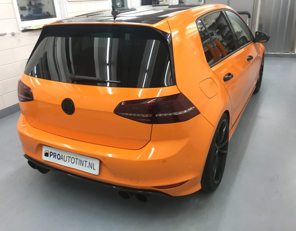 Volkswagen Golf oranje wrap