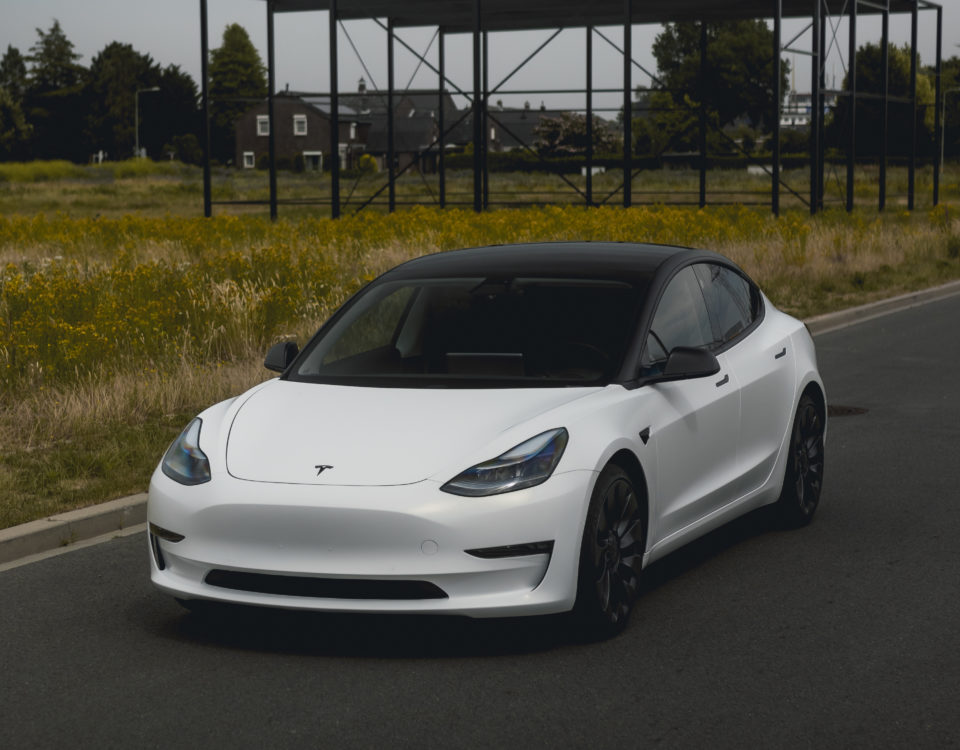 Tesla Model 3 satijn wit wrap