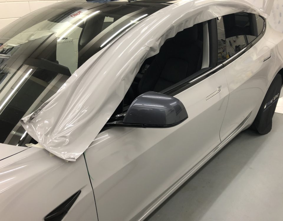 Tesla Model 3 glosse grey wrap