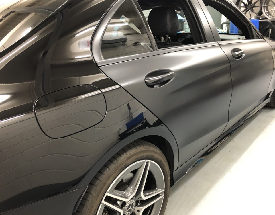 Mercedes C Klasse wrap satijn zwart